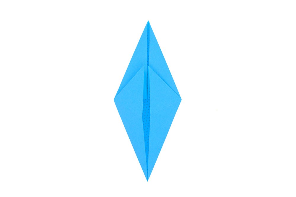 How to fold an Origami Whale- Step 07