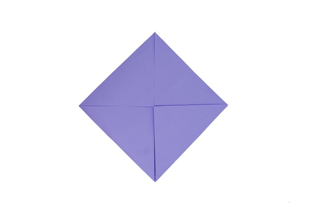 How to fold an Origami Candy Box - Step 04