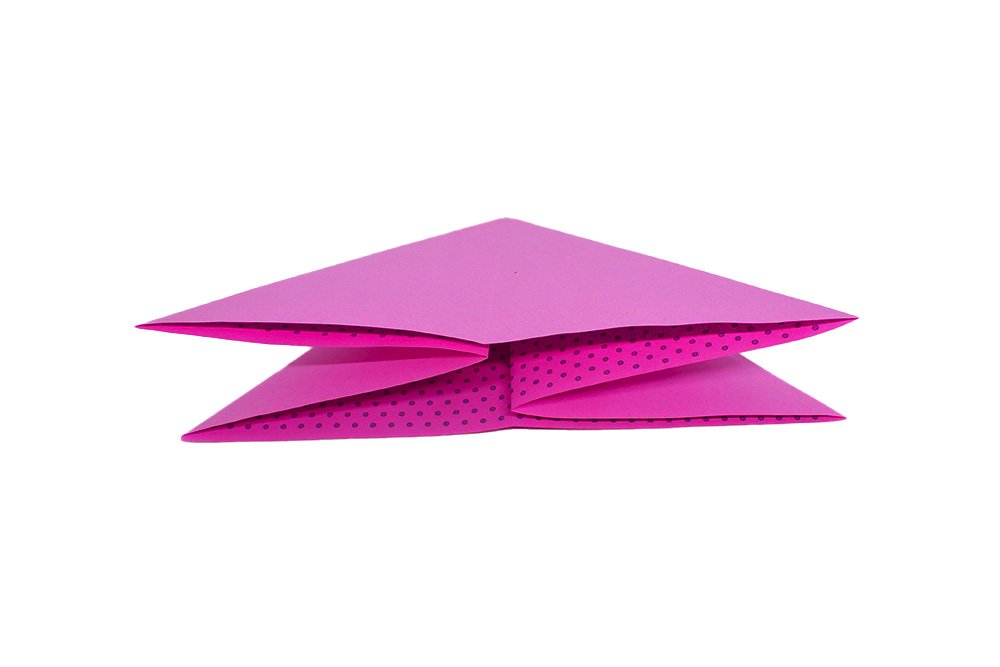 How to fold an Origami Tulip - Step 05