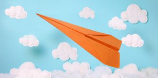 Basic dart paper airplane - diy-magazine.com