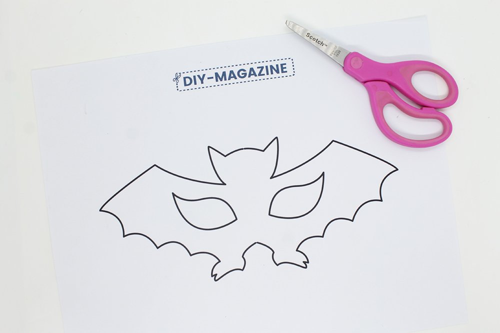 DIY Halloween Mask For Kids - Bat Mask - 01 of 06