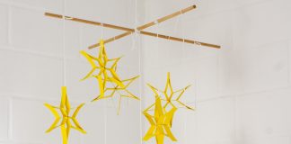 DIY Mobile with 3D Stars - Thumbnail