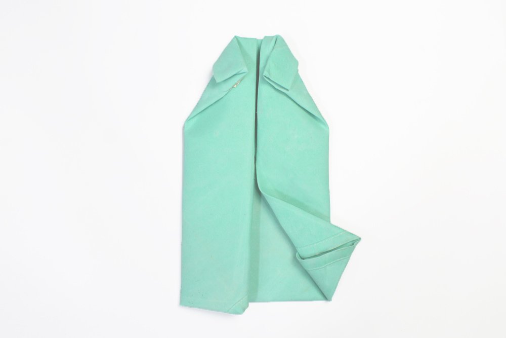 Fancy Napkin Folding (Shirt) - 12