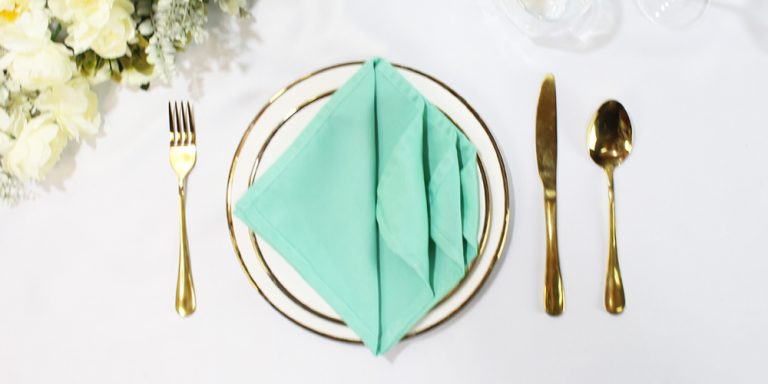Create a Diamond Table Napkin Folding | The Triple Wave Napkin Create a Diamond Table Napkin Folding | The Triple Wave Napkin