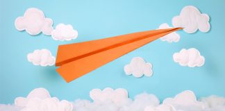 How to make a fast paper airplane - 00
