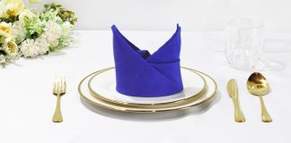 Napkin Folding Bishop_s Hat - Thumbnail