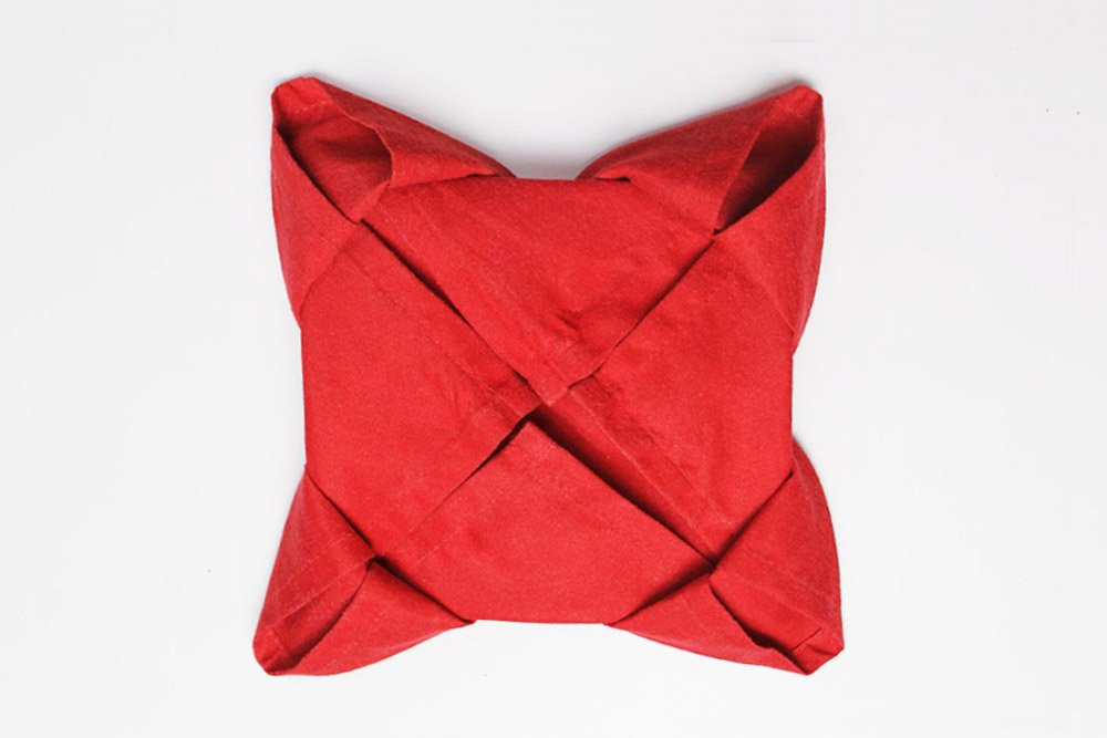 Napkin Folding Rose-14