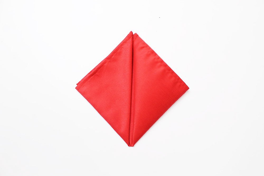 How to Make a Rosebud Napkin Folding - 04