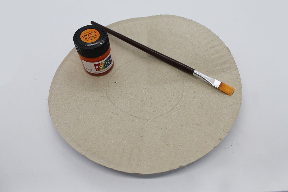 How To Make a Paper Plate Lion - Step 3