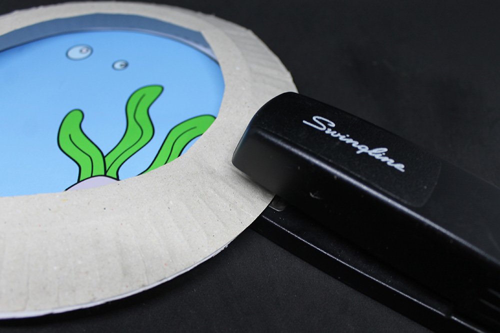 How to Make a Paper PlateFish Bowl  - Step 10
