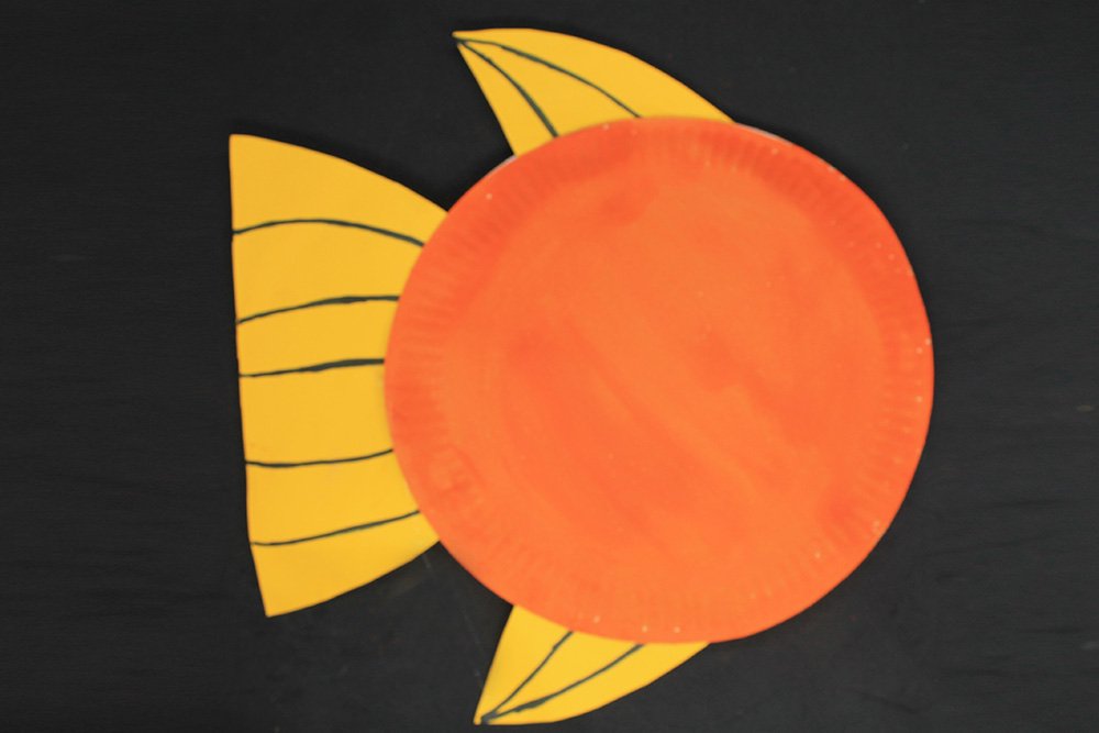 How to Make a Paper Plate Fish - Step 29