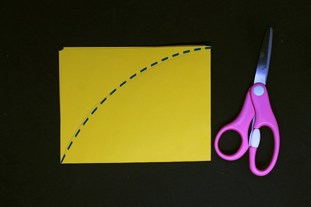 How to Make a Paper Plate Fish - Step 7