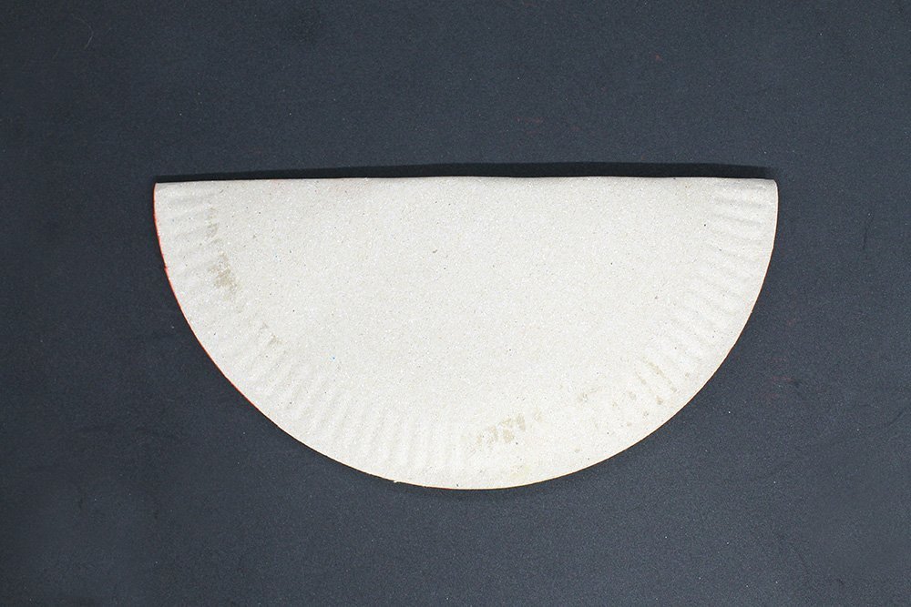 How to Make a Paper Plate Frog - Step 15