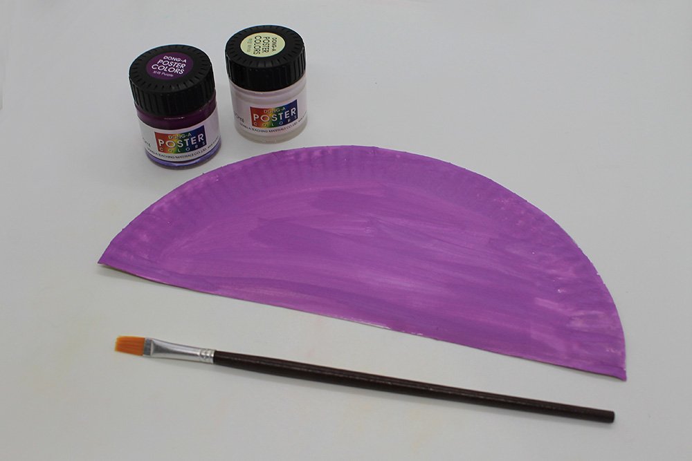 How to Make a Paper Plate Jellyfish - Step 4