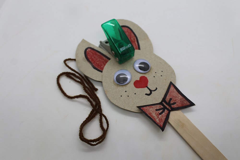 How to Make a Paper Plate Rabbit -Step 28