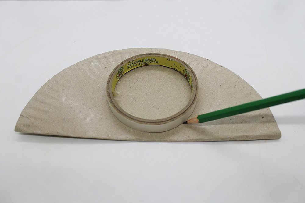 How to Make a Paper Plate Rabbit -Step 3