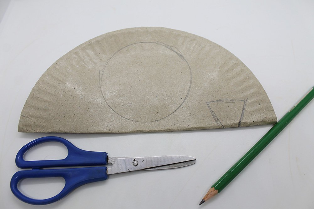 How to Make a Paper Plate Rabbit -Step 5