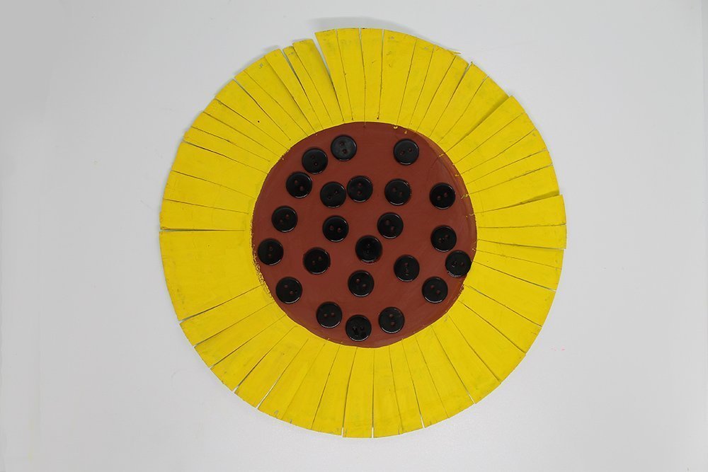 How to Make a Paper Plate Sunflower - Step 10