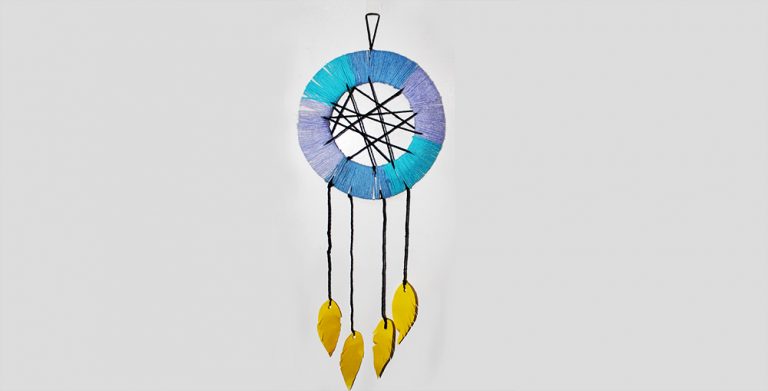 DIY Paper Plate Dreamcatcher for Kids and Teenagers