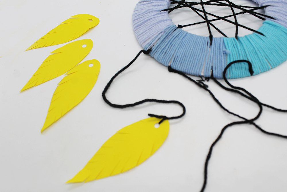 How to make a Paper Plate Dream Catcher - Step 31