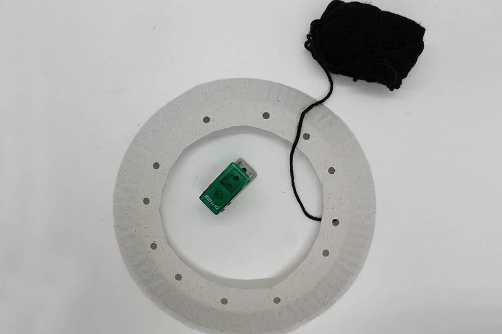 How to make a Paper Plate Dream Catcher - Step 6