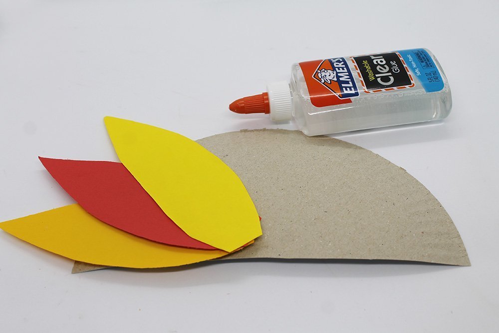 How to make a Paper Plate Turkey - Step 18