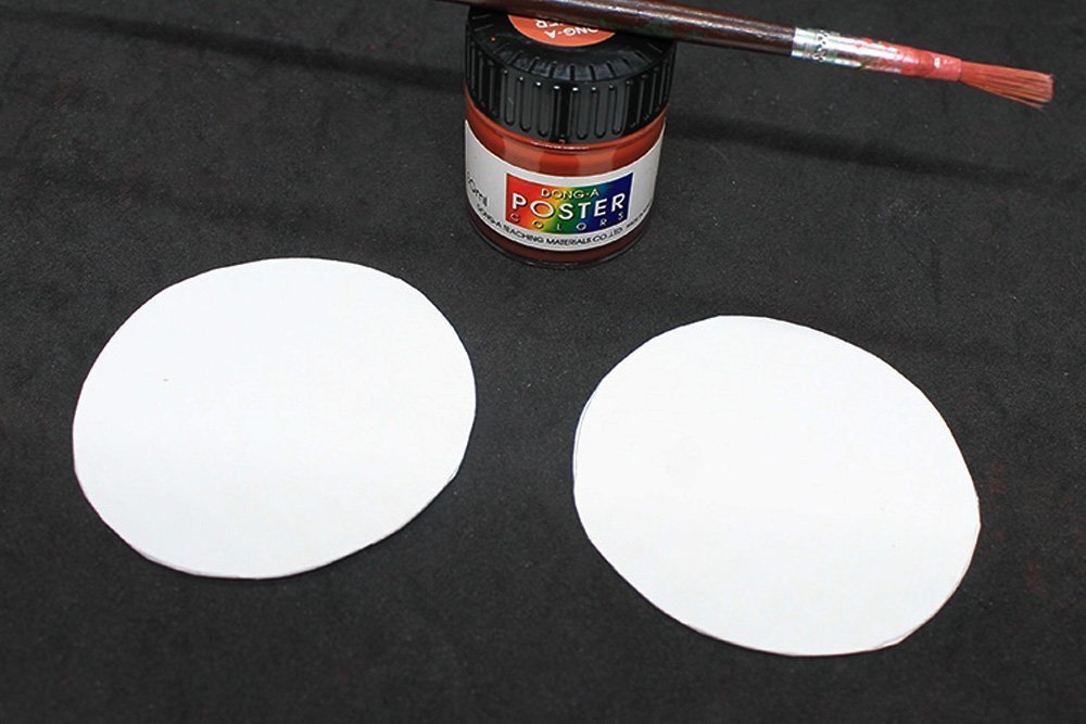 How to Make a Paper Plate Bear - Step 12