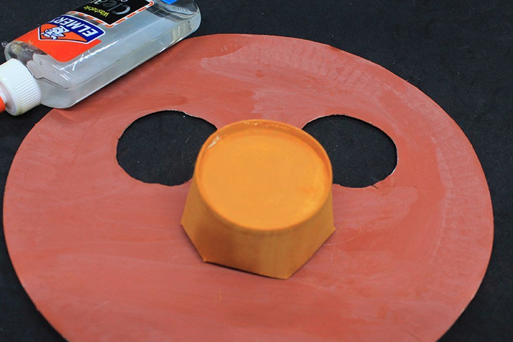 How to Make a Paper Plate Bear - Step 24