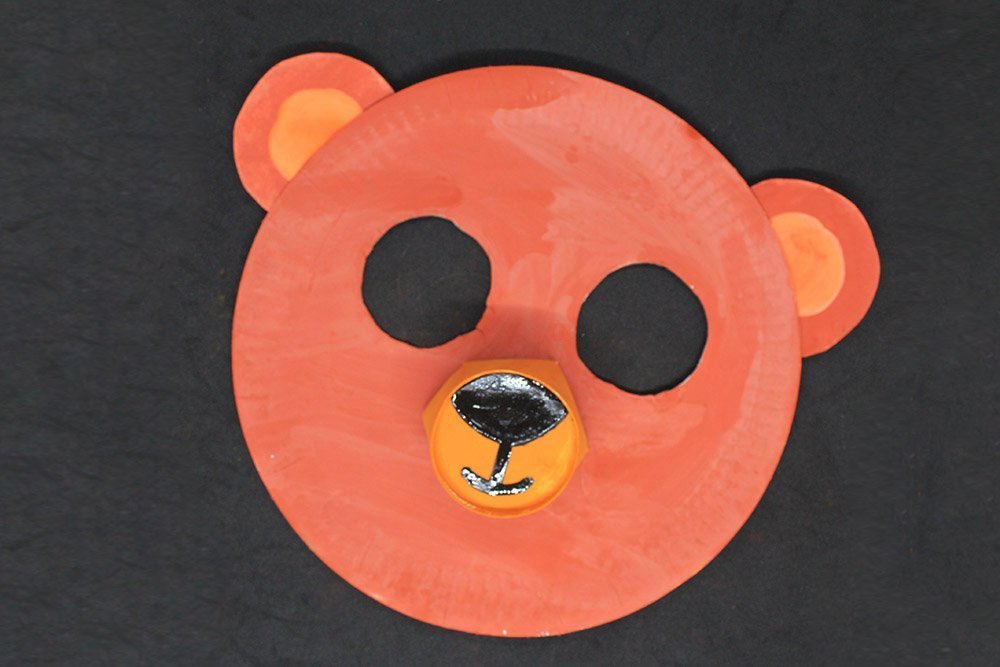 How to Make a Paper Plate Bear - Step 29