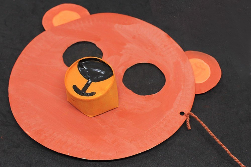 How to Make a Paper Plate Bear - Step 35