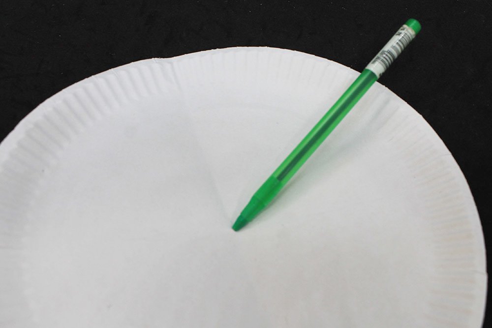 How to Make a Paper Plate Clock - Step 7