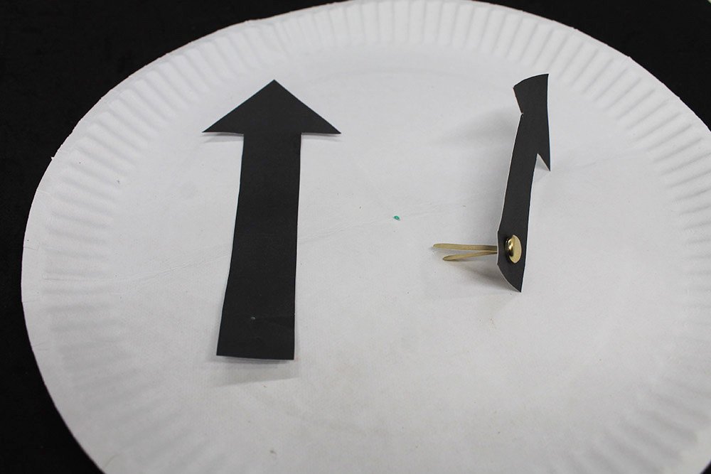 How to Make a Paper Plate Clock - Step 9