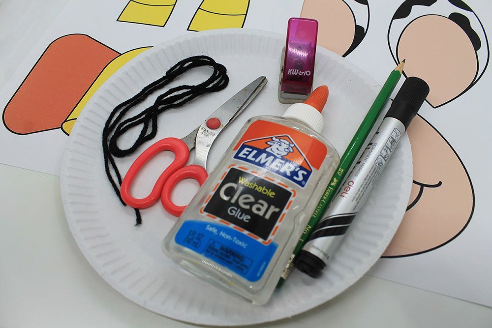 How to Make a Paper Plate Cow - Materials