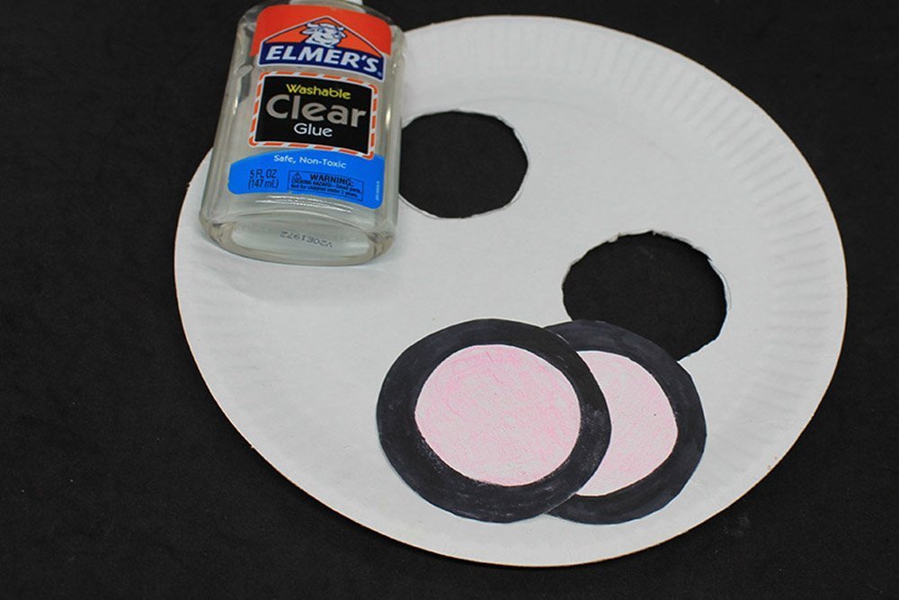 How to Make a Paper Plate Panda - Step 21