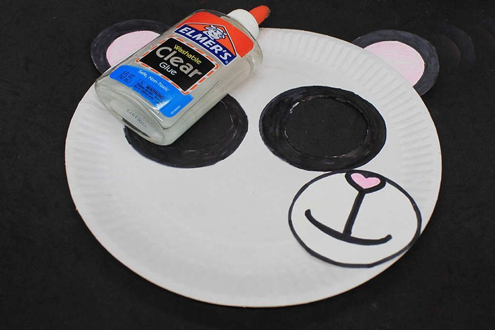 How to Make a Paper Plate Panda - Step 26