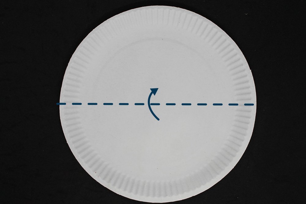 How to Make a Paper Plate Snake - Step 1