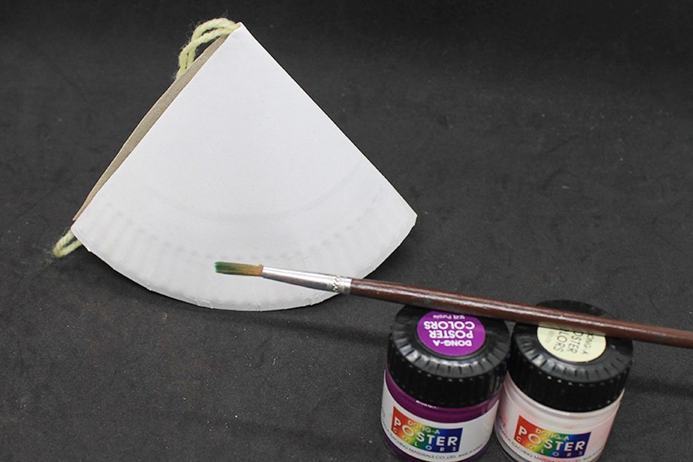 How to Make a Paper Plate Spider - Step 9