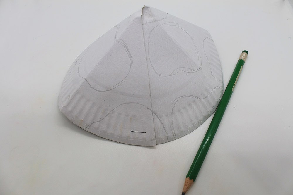 How to Make a Paper Plate Turtle - Step 13