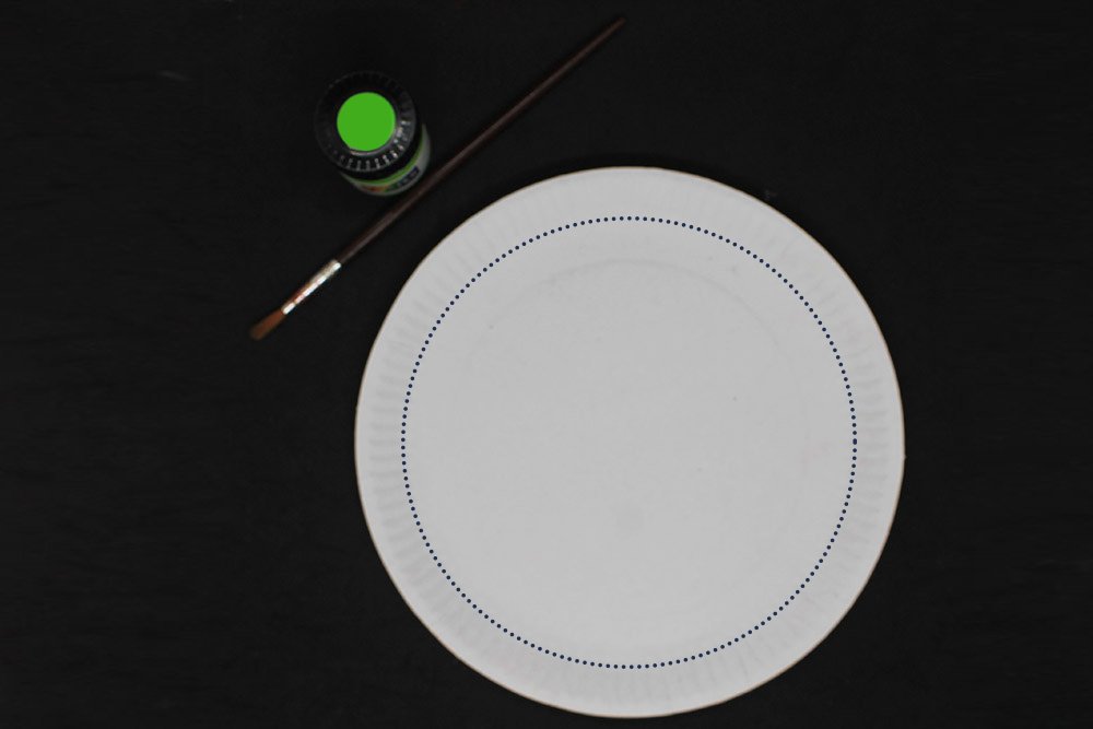 How to Make a Paper Plate Watermelon - Step 1