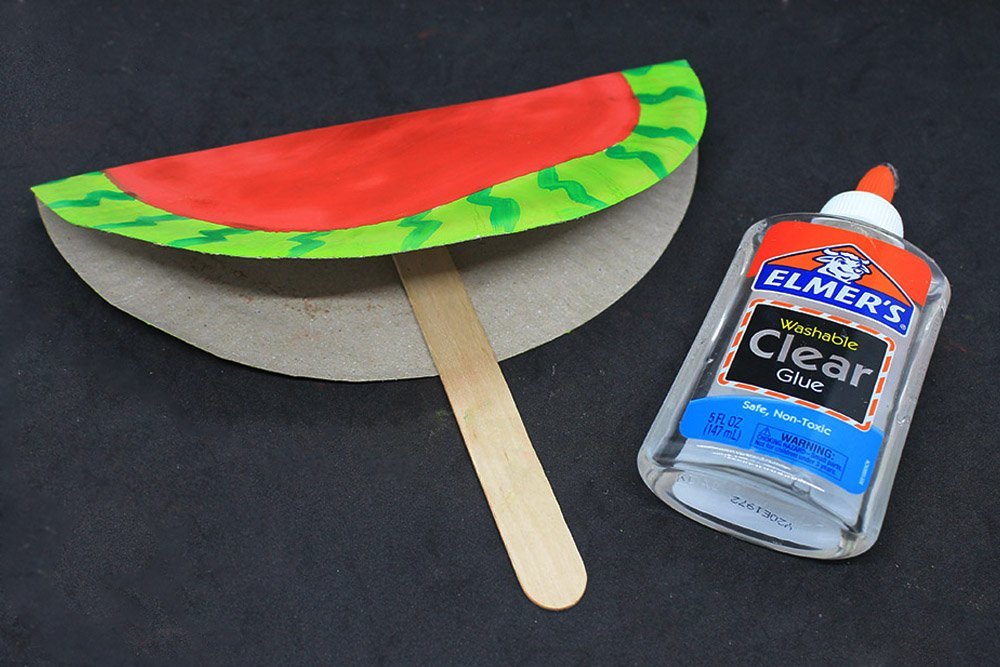 How to Make a Paper Plate Watermelon - Step 9