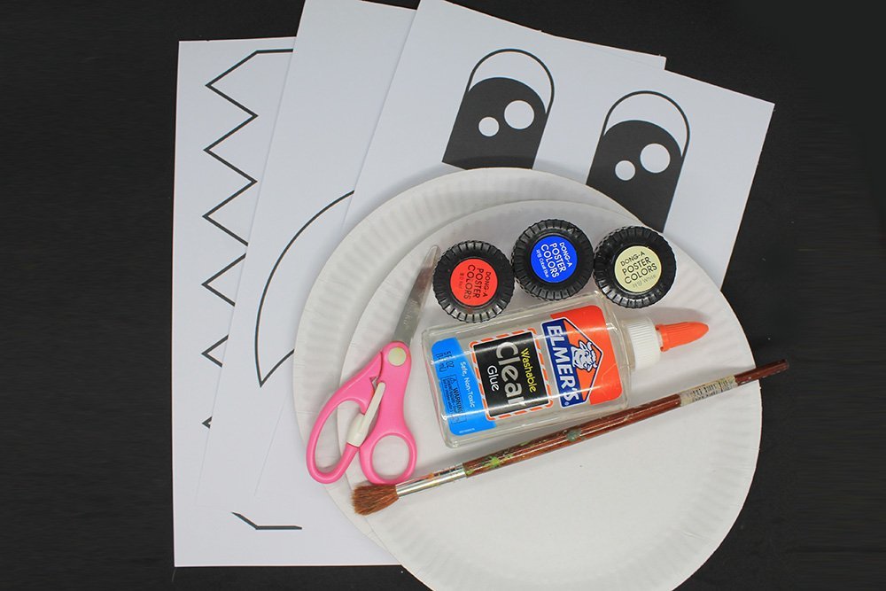 How To Make a Paper Plate Shark - Materials