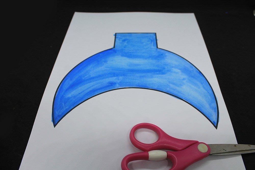 How To Make a Paper Plate Shark - Step 9