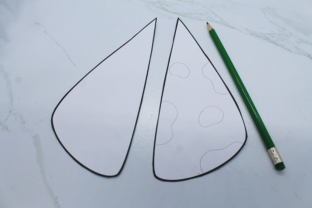 How to Make a Paper Plate Dog -Step 6