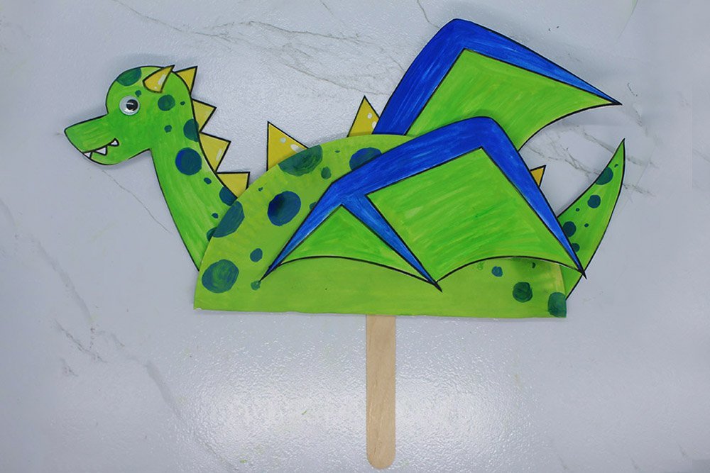 How to Make a Paper Plate Dragon - Finish