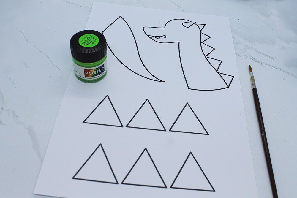 How to Make a Paper Plate Dragon - Step 1