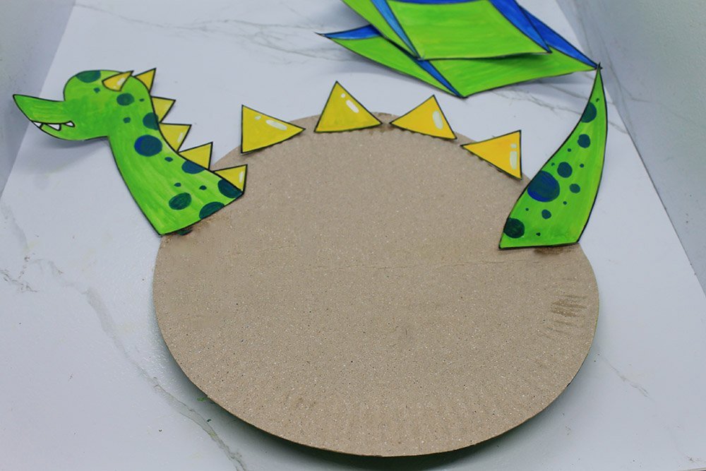 How to Make a Paper Plate Dragon - Step 19