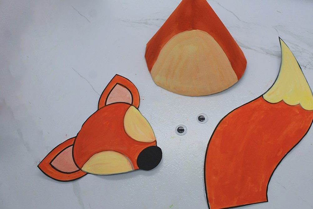 How to Make a Paper Plate Fox - Step 13