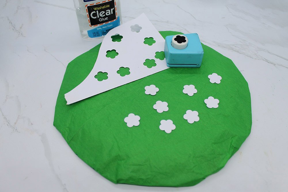 How to Make a Paper Plate Fox - Step 24