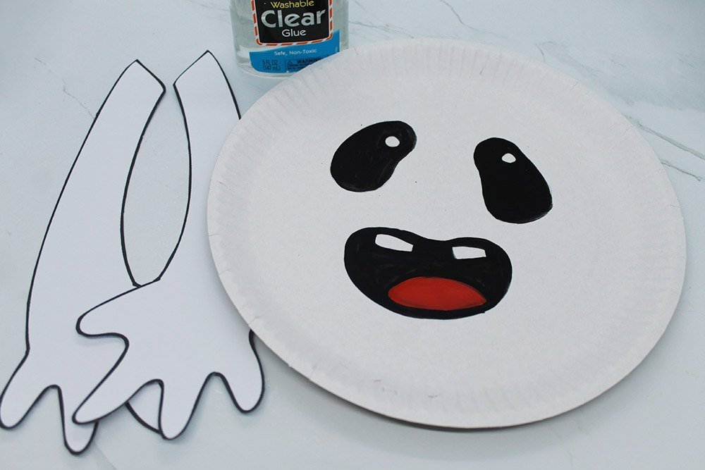 How to Make a Paper Plate Ghost - Step 8