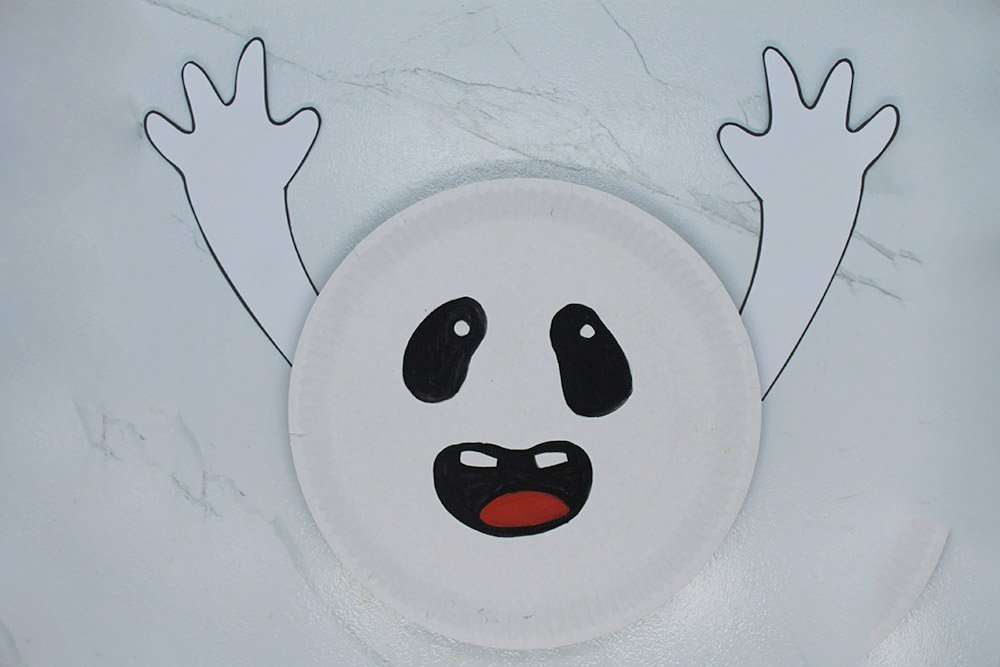 How to Make a Paper Plate Ghost - Step 9